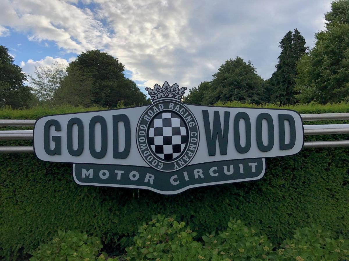 Bed and Breakfast Flint House - Goodwood Events Chichester Exterior foto